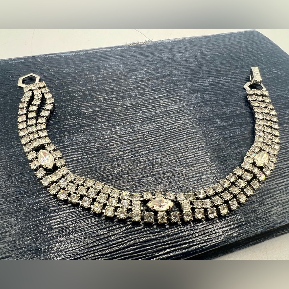 Vintage silver tone clear rhinestone chain costume bracelet 7.5”